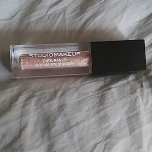 Studio Makeup Endurance Creme Eyeshadow